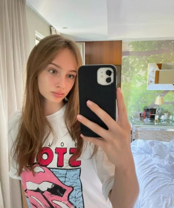 Эксперт в удовольствиях и наслаждениях предлагает незабываемое времяпрепровождение. Мои умения позволят тебе расслабиться и получить максимум удовольствия! 640, 20 лет